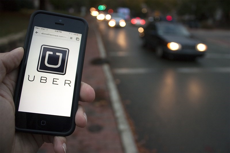 Dịch vụ Uber/Grab đang thịnh hành nhờ tính linh hoạt và mức cước phí cạnh tranh
