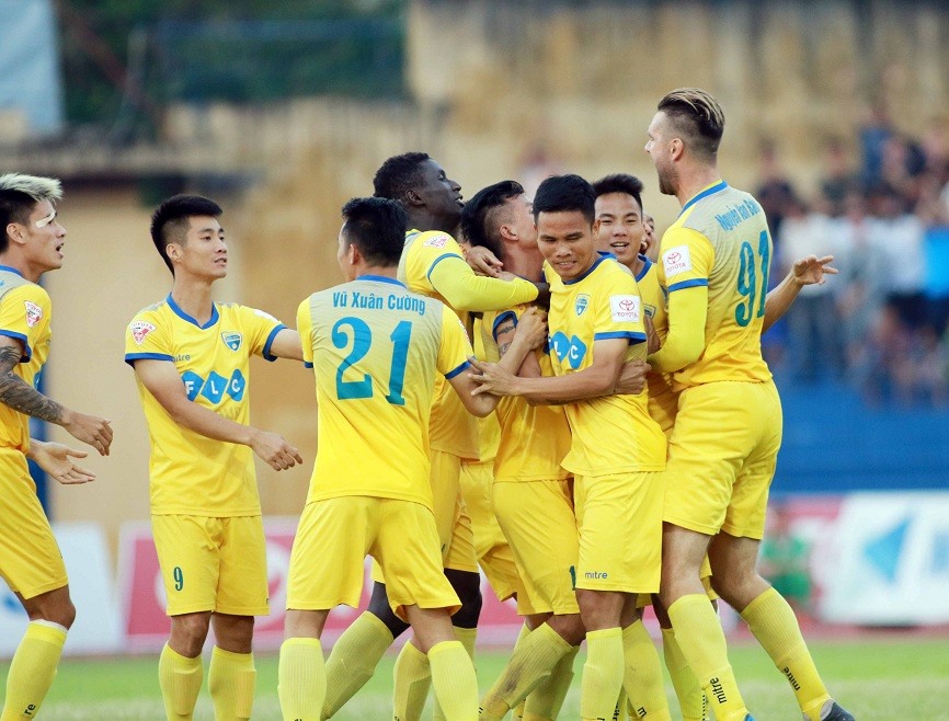 Đội Á quân V.League 2017 là FLC Thanh Hoa sẽ được tham dự sân chơi AFC thay thế cho Quảng Nam. Ảnh: H.T