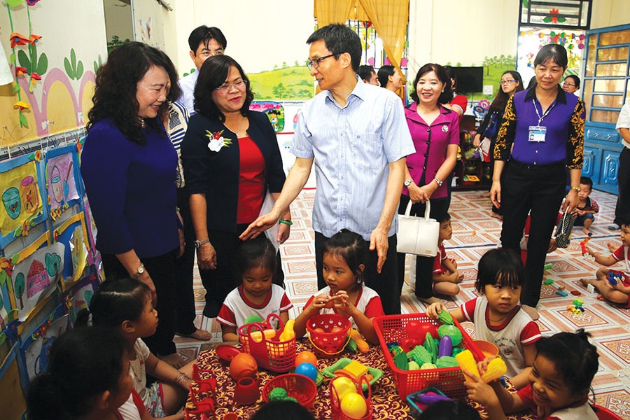 Phó Thủ tướng Vũ Đức Đam kiểm tra Trường Mầm non tư thục Bình An (P. Long Bình, TP. Biên Hòa , tỉnh Đồng Nai) ngày 5.12. Ảnh: VGP