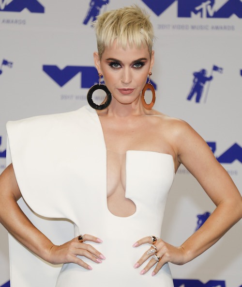 Xếp thứ 9 là Katy Perry với 33 triệu USD