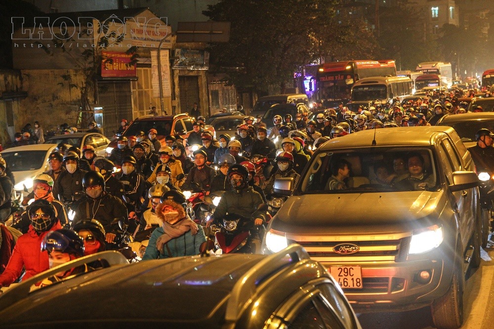 Áp lực giao thông tiếp tục gia tăng ở cửa ngõ phía Nam Hà Nội