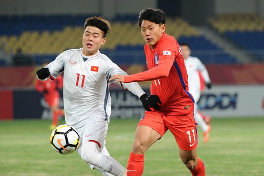Hàng phòng ngự U23 Việt Nam được đánh giá cao sau trận thua sát nút 1-2 trước Hàn Quốc. Ảnh: T.H