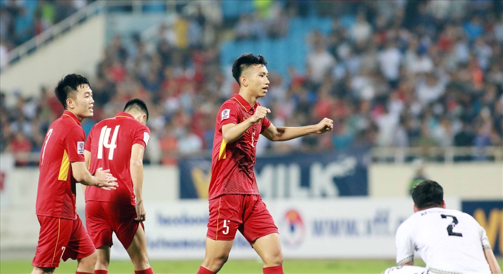 Trận ra mắt gặp Afghanistan của ông Park, ĐT Việt Nam may mắn và giành vé dự VCK Asian Cup 2019. Ảnh: H.A