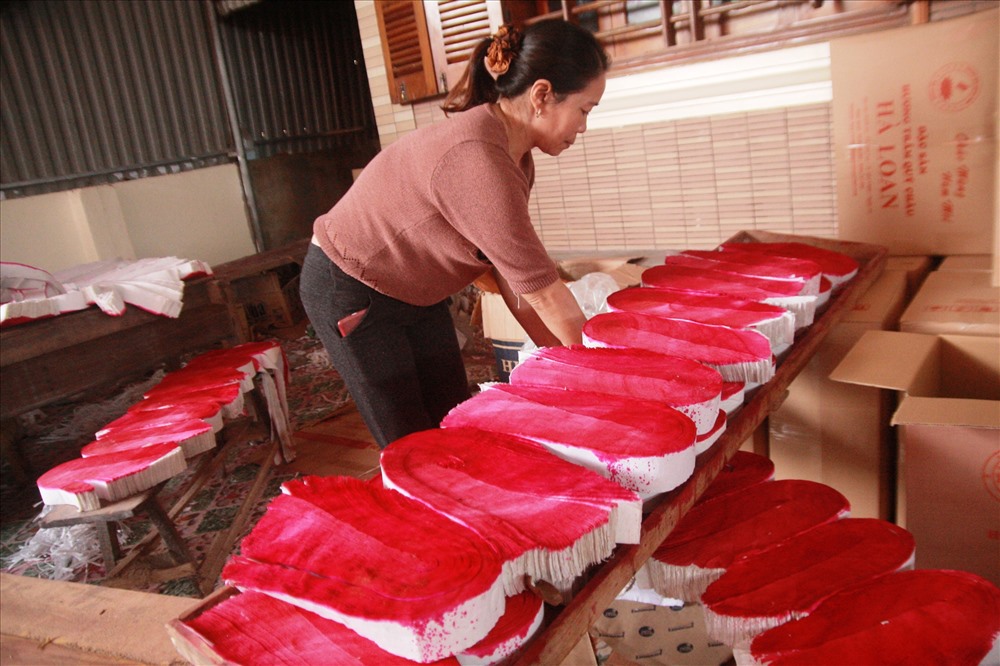 Làng nghề hương trầm Quỳ Châu hiện có hơn 200 hộ gia đình làm nghề hương trầm, tạo nên một làng nghề truyền thống có tiếng ở xứ Nghệ. ảnh:HQ