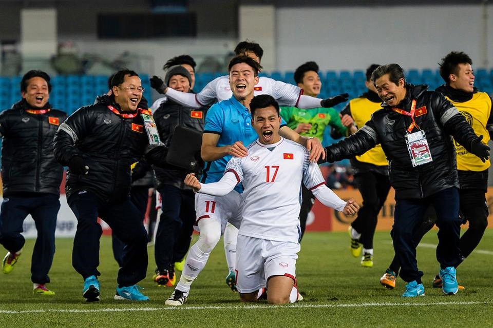 Tập thể U23 Việt Nam đang thực sự là những người hùng trong lòng người yêu bóng đá nước nhà. Ảnh: AFC.
