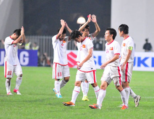 Đội tuyển Việt Nam thi đấu thất bại tại AFF Cup 2012.