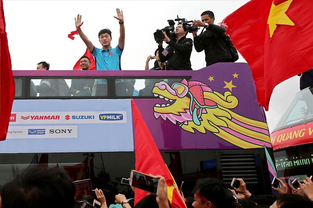 U23 Việt Nam được chào đón như những người hùng khi trở về từ Trung Quốc. Ảnh: H.A