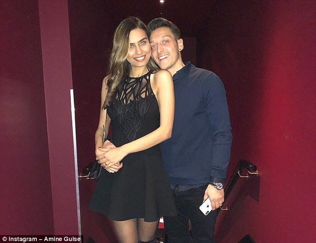 Ozil dự định tổ chức đám cưới với hôn phu sau khi World Cup 2018 khép lại. Ảnh: Instagram.