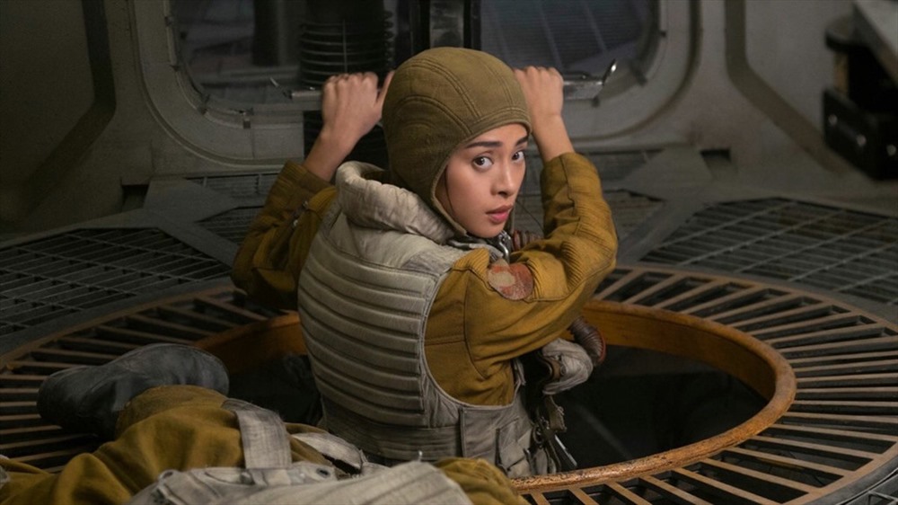 Trong  Star Wars: The Last Jedi, Ngô Thanh Vân đảm nhiệm vai nữ phi công của quân Kháng chiến thực hiện nhiệm vụ bom hủy diệt thiết giáp.