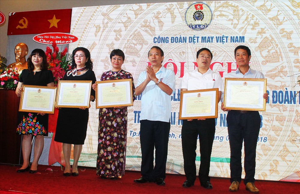 CĐ Dệt May VN tổng kết công tác năm 2017, triển khai nhiệm vụ năm 2018