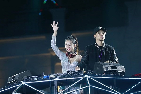 DJ Trang Moon khuấy động đại nhạc hội 