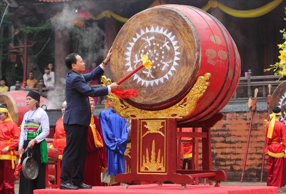Trong sáng 1.10 (ngày chính lễ), UBND tỉnh Thanh Hóa đã long trọng tổ chức lễ khai mạc Lễ hội Lam Kinh tại Khu di tích lịch sử Lam Kinh (huyện Thọ Xuân, Thanh Hóa).