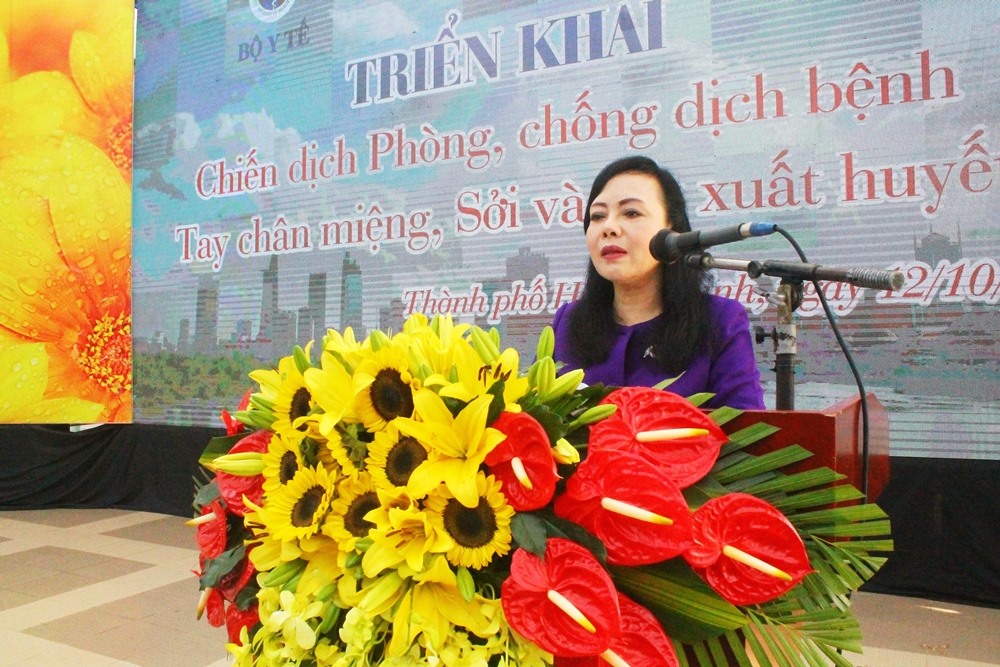 Bộ Trưởng Bộ Y tế Nguyễn Thị Kim Tiến phát biểu tại chiến dịch