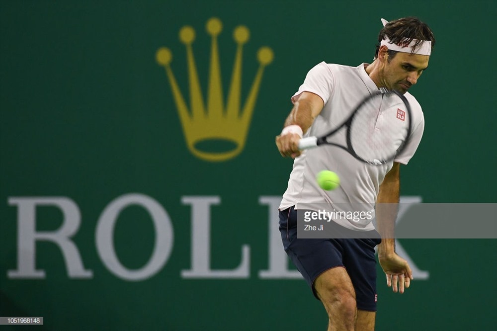 Federer thể hiện bản lĩnh vượt trội trước sự bền bỉ của Nishikori. Ảnh: Getty.