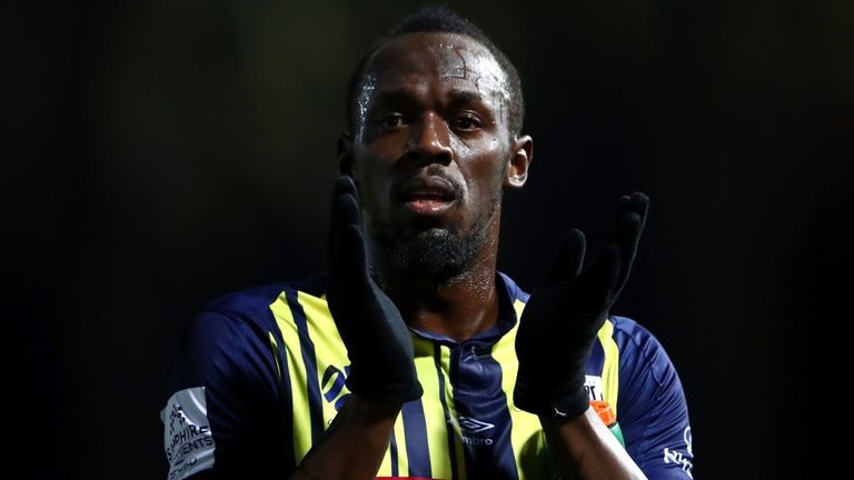 Usain Bolt có khao khát trở thành cầu thủ bóng đá chuyên nghiệp. Ảnh: Sky Sports.