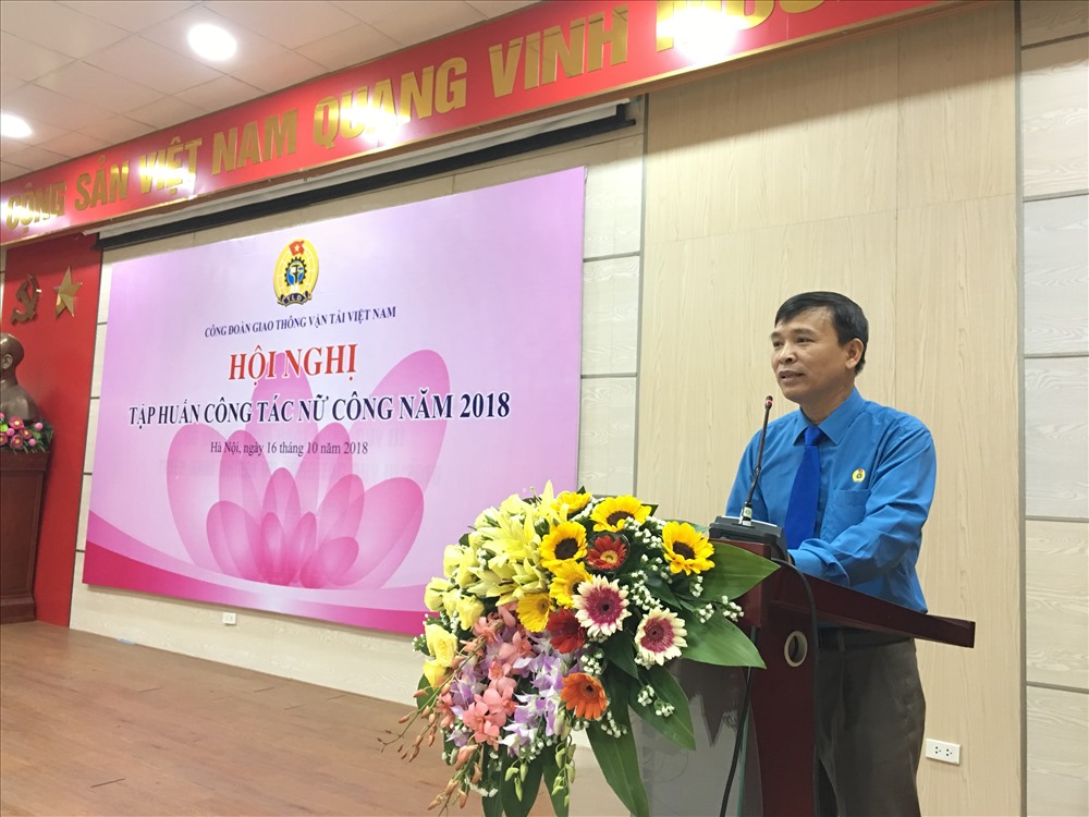 Phó Chủ tịch CĐ GTVT Việt Nam Lê Ngọc Minh phát biểu khai mạc Hội nghị. Ảnh: H.A