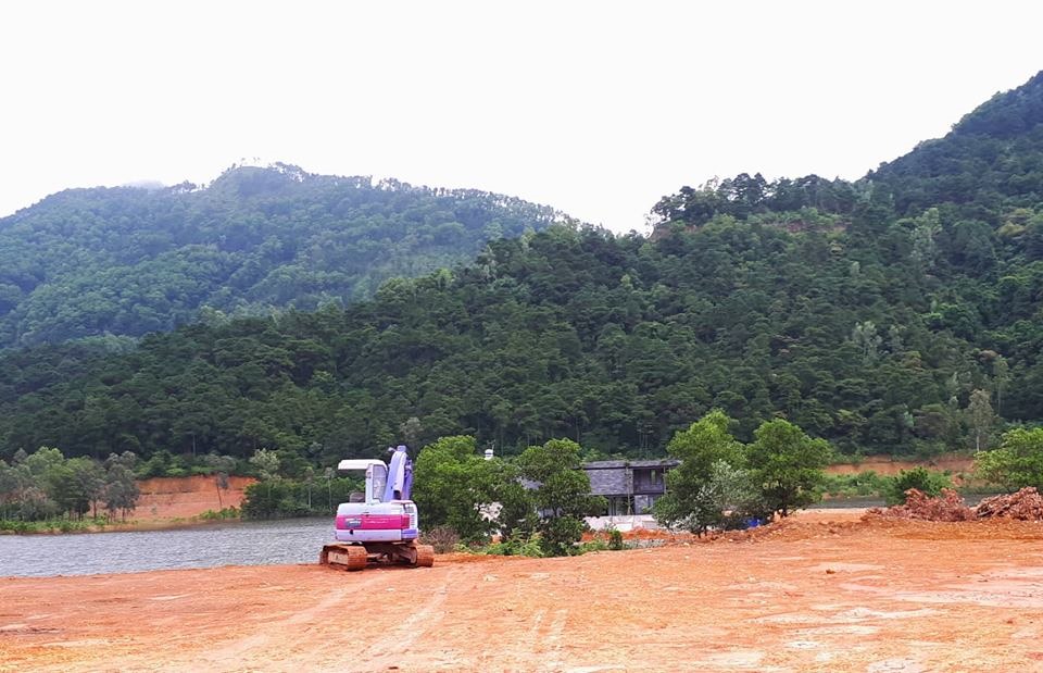 Với 27 công trình xây dựng đất thuộc quy hoạch rừng phòng hộ - bảo vệ môi trường tại thôn Minh Tân, xã Minh Trí, Phó Chủ tịch UBND huyện Sóc Sơn lý giải một phần nguyên nhân do lịch sử để lại khi người dân lên khu vực này làm kinh tế trước khi có quy hoạch rừng.