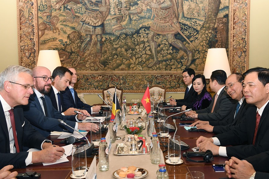 Hội đàm giữa Thủ tướng Nguyễn Xuân Phúc và Thủ tướng Bỉ Charles Michel. Ảnh: VGP