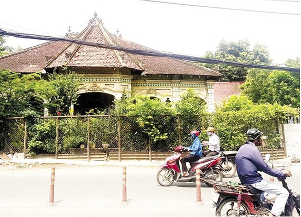 Căn nhà 237 Nơ Trang Long được xây dựng hơn 100 năm. Ảnh: C.H