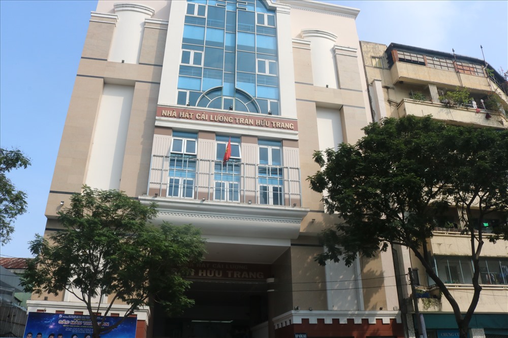 Rạp Trần Hưng Đạo nay được xây dựng lại và đổi tên thành rạp Trần Hữu Trang.