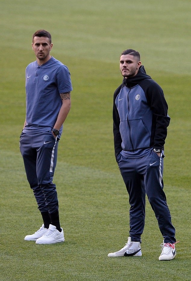 Icardi (phải) đang là ngôi sao số 1 của Inter. Ảnh: Getty.