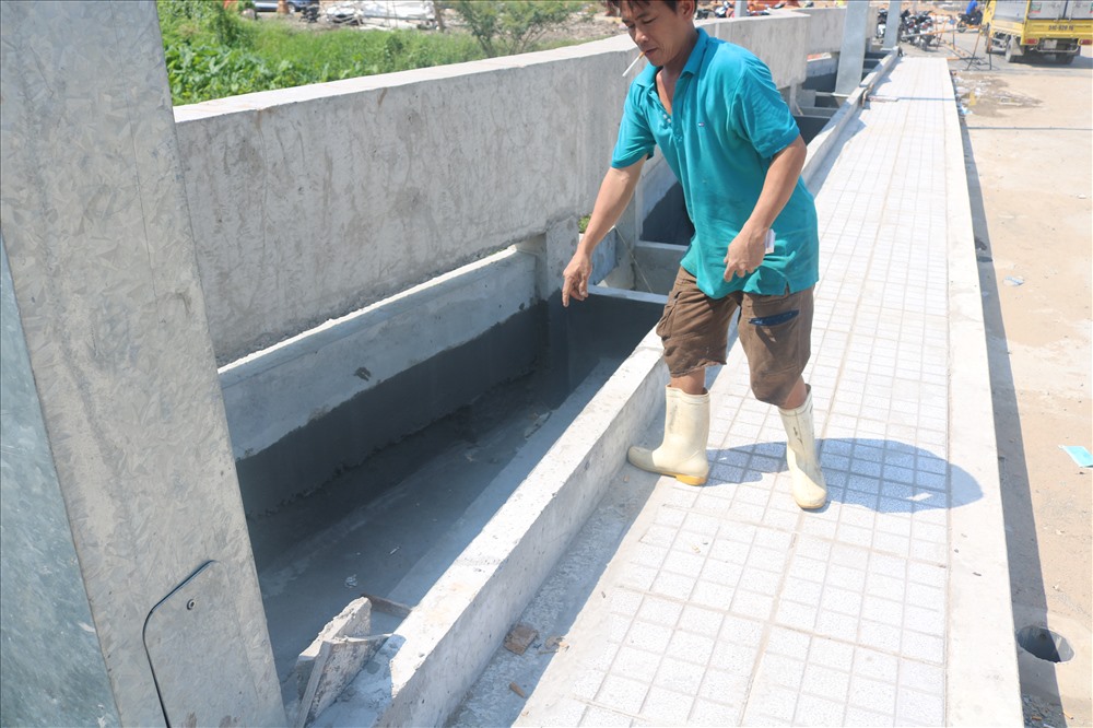 Anh Đức chỉ nơi các đối tượng giang hồ tụ tập và cất giấu hung khí để “chiến” với dân.