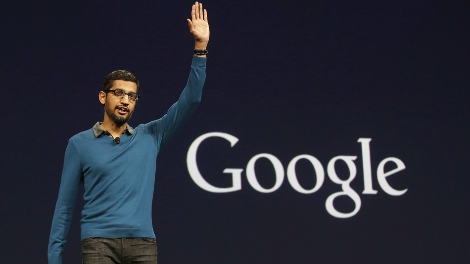 Năm 2015 Google đã cải tổ lại cơ cấu tổ chức, hình thành công ty mẹ Alphabet. Sundar Pichai – người đứng đầu Google Chrome trở thành CEO của hãng tìm kiến này. Đây cũng là thời điểm Schmidt bước ra khỏi chiếc ghế Chủ tịch điều hành, tuy nhiên ông vẫn là “cố vấn kỹ thuật” và là cổ đông chính của Alphabet.