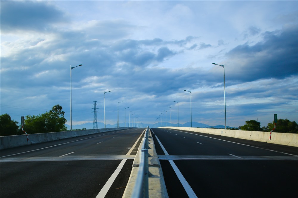 Cao tốc Đà Nẵng - Quảng Ngãi. Ảnh: Đ.V