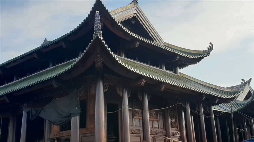 Kiến trúc mái cong đặc trưng kiểu kiến trúc Việt cổ.