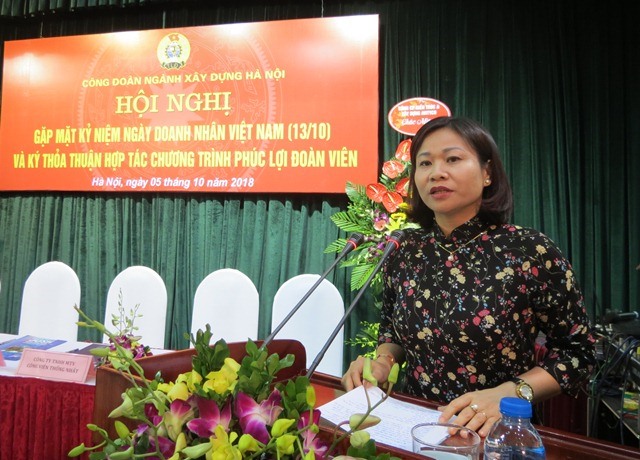 Bà Nguyễn Thị Tuyến - Chủ tịch LĐLĐ TP. Hà Nội phát biểu chỉ đạo tại hội nghị. Ảnh: Xuân Trường