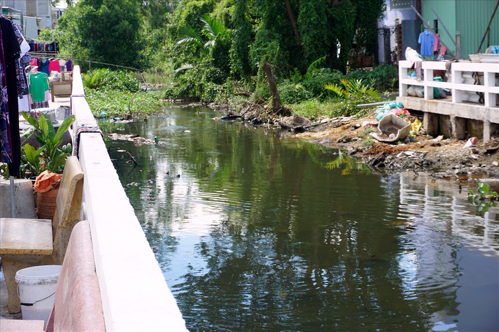 Người dân mong muốn sớm triển khai giai đoạn 2 để Kênh Cầu Xáng trở thành con kênh xanh, sạch, đẹp  (ảnh Nhật Hồ)