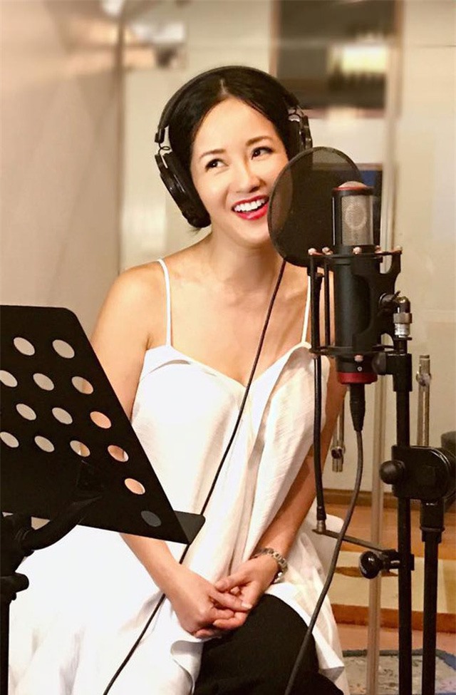 Ca hát là niềm đam mê từ nhỏ của Diva Hồng Nhung. Ảnh: NVCC. 