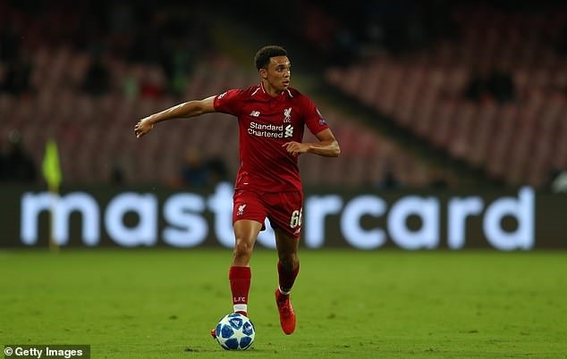 Alexander-Arnold thường xuyên được đá chính trong đội hình Liverpool từ mùa 2017-2018 đến nay. Ảnh: Getty Images.