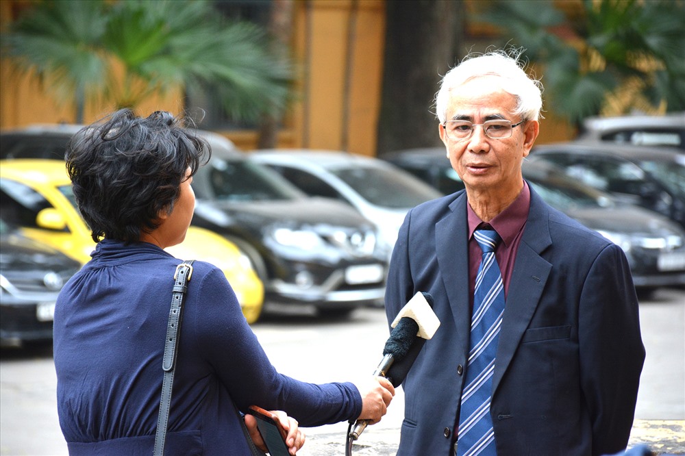 PGS.TS Nguyễn Thượng Dong trả lời phỏng vấn tại Hội thảo

