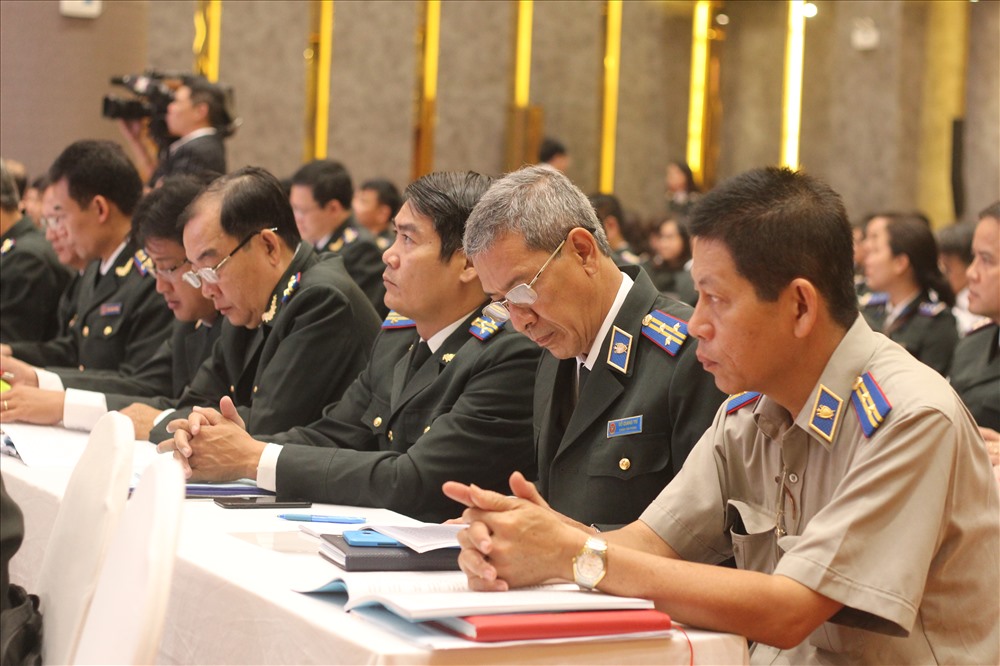 Các đại biểu tham dự Hội nghị triển khai công tác thi hành án dân sự, hành chính. Ảnh Trần Vương