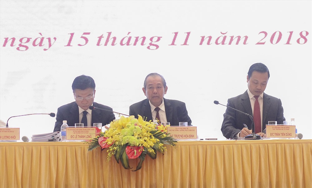 Ủy viên Bộ Chính trị, Phó Thủ tướng thường trực Trương Hòa Bình (giữa) dự Hội nghị. Ảnh Trần Vương