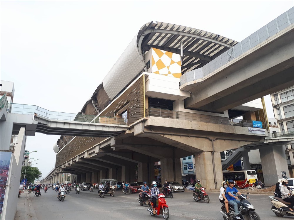 Dự án đường sắt Cát Linh - Hà Đông dự kiến sẽ đưa vào hoạt động vào cuối tháng 12/2018. Ảnh Trần Vương