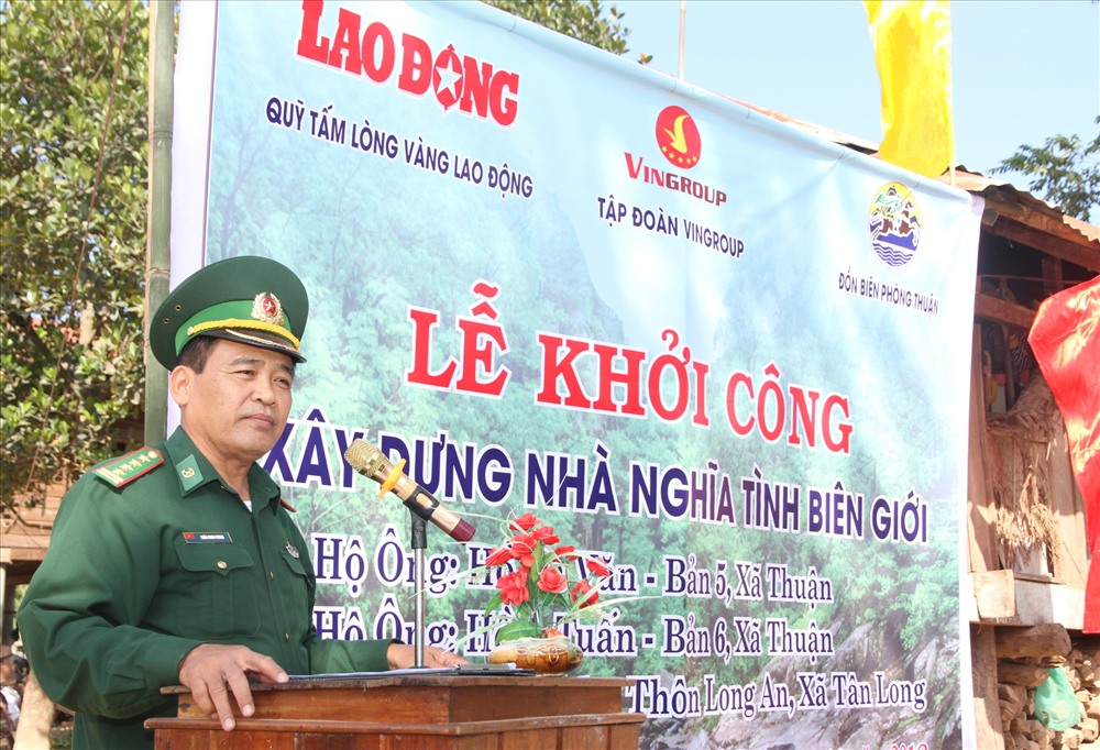 Đại tá Trần Minh Phong – Chủ nhiệm Chính trị Bộ đội Biên phòng tỉnh Quảng Trị phát biểu tại lễ khởi công. Ảnh: Hưng Thơ.