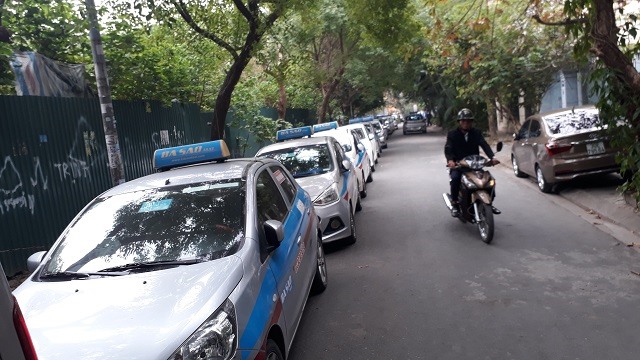 Hiện Hà Nội có khoảng gần 80 xe taxi hoạt động trên địa bàn. Ảnh PV