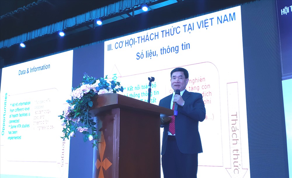 TS Hà Văn Thúy trao đổi tại hội nghị. Ảnh: PV