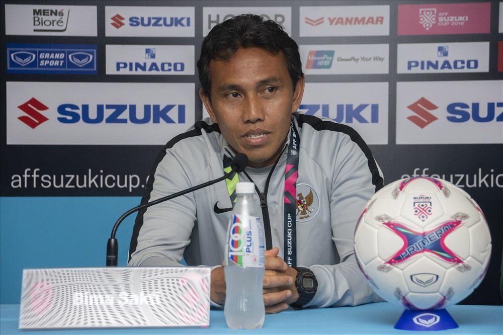 Trước giải, ông Bima Sakti đã trở thành HLV của Indonesia thay thế HLV Mila đã “bỏ của chạy lấy người“. Ảnh: AFF Suzuki Cup.