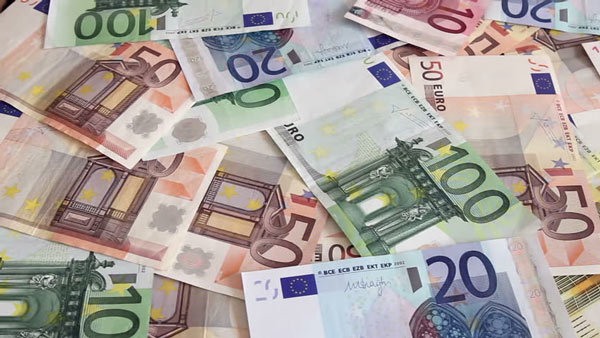 Tỷ giá ngoại tệ 14.12: USD, bảng Anh, Euro đồng loạt giảm