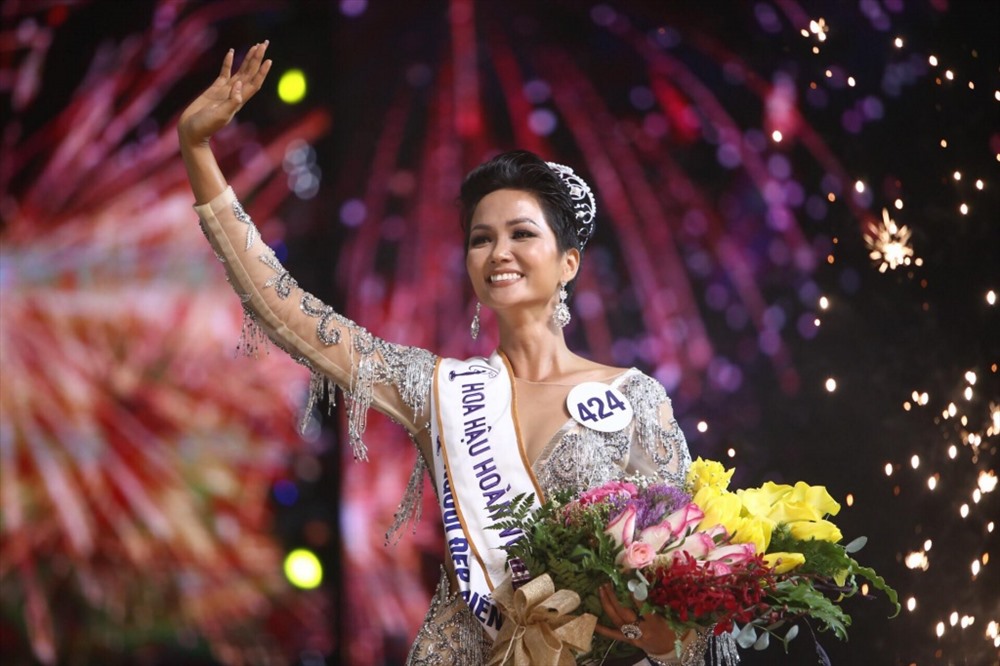 H'Hen Niê là Hoa hậu người dân tộc đầu tiên tại Việt Nam. 