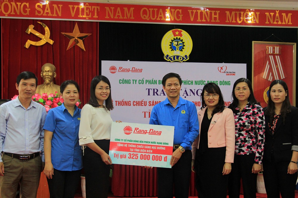 Ở Điện Biên và Sơn La - mỗi tỉnh là 325 triệu đồng.