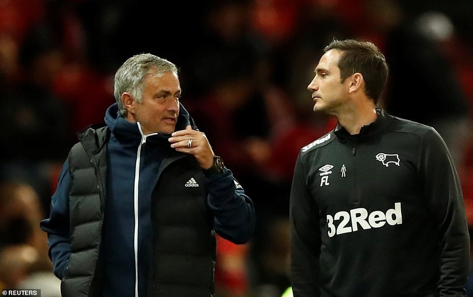 Derby County của Frank Lampard (phải) từng thắng Man United ở Cúp Liên đoàn Anh. Ảnh: Reuters.