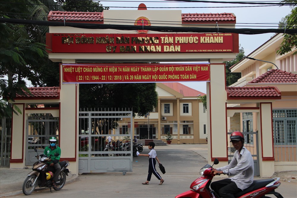 UBND phường Tân Phước Khánh nơi gây khó trong việc giải quyết hồ sơ chứng tử.
