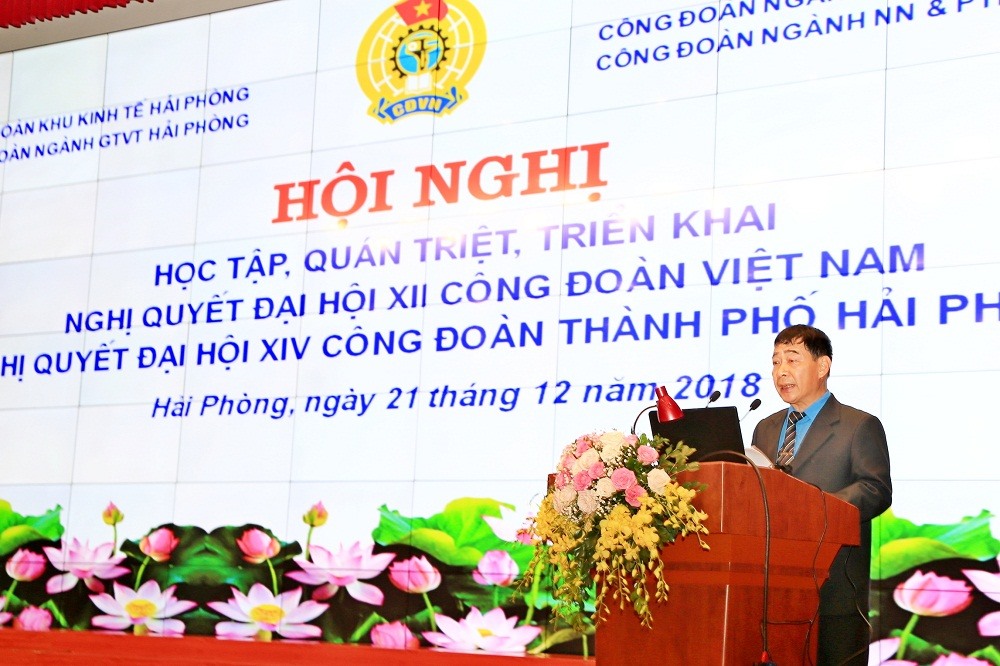 Khai mạc hội nghị, đồng chí Nguyễn Minh Tân - Chủ tịch Công đoàn ngành Xây dựng đại diện cho các Công đoàn ngành trên địa bàn thành phố.