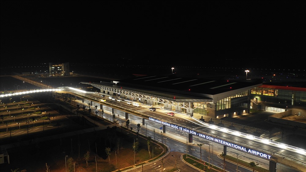 Cảng hàng không quốc tế Vân Đồn cũng sẽ được khánh thành và đón chuyến bay đầu tiên vào ngày 30.12.2018. Ảnh: N.H