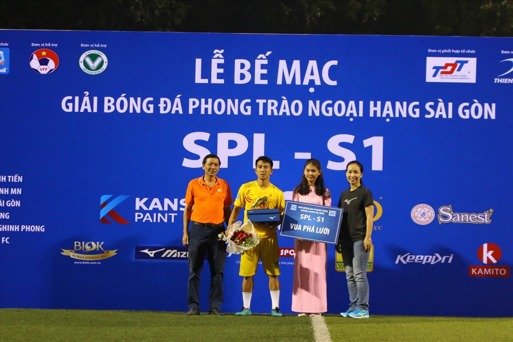 Quang Tình là Vua phá lưới với 11 bàn thắng.