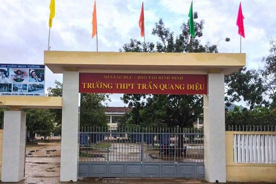 Trường THPT Trần Quang Diệu, nơi xảy ra vụ việc.